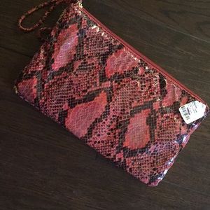 Sold!!Snake clutch dual colors gorgeous! Kitson